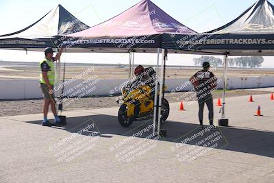 media/Nov-03-2025-Lets Ride (Mon) [[4d74c1c4d3]]/A Group/Grid/